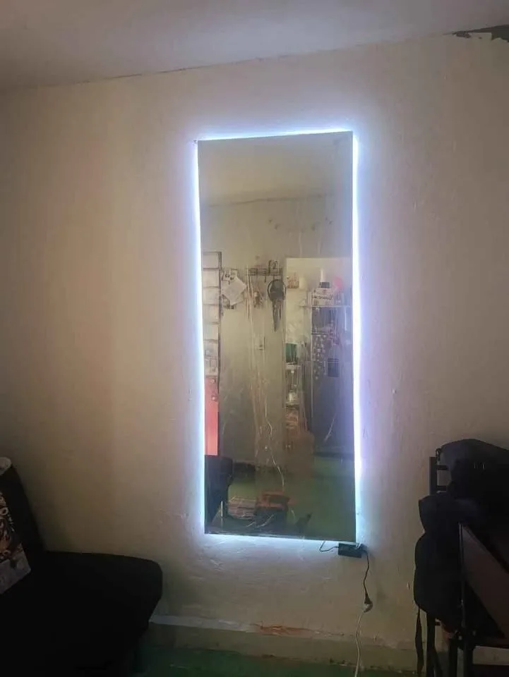 Instalación de espejos LED en Durango
